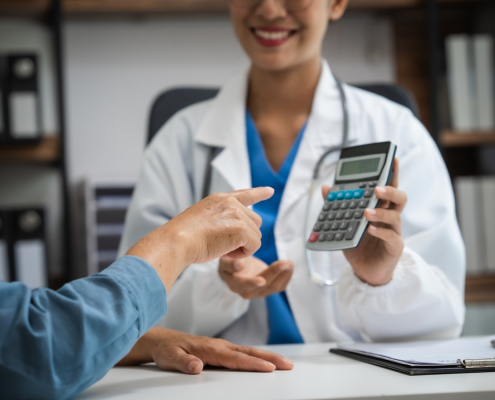 Factoring für ambulante Pflegedienste – Sofortige Liquidität statt langer Zahlungsziele